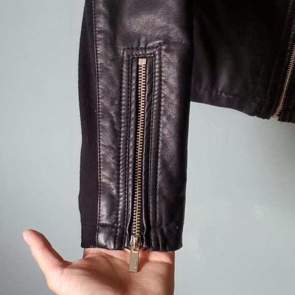 Express faux leather jacket - Picture 2 of 4